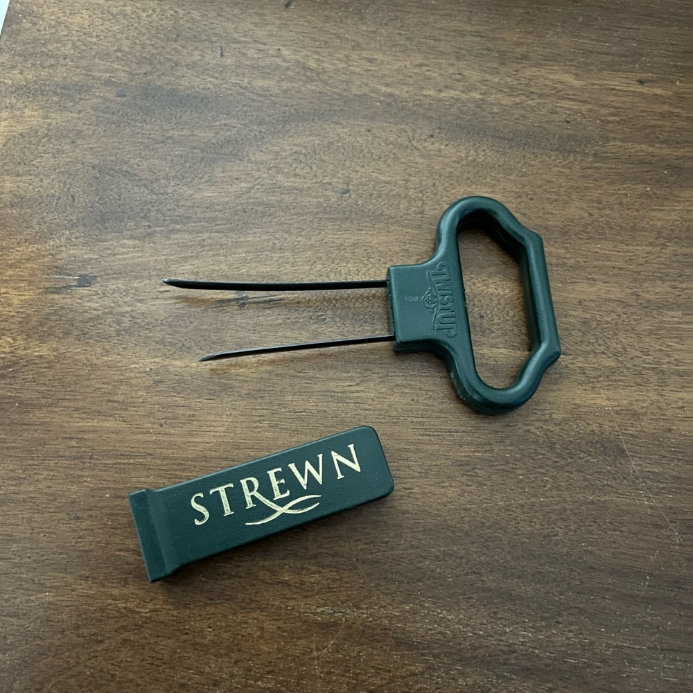 Strewn Wine cork opener‎